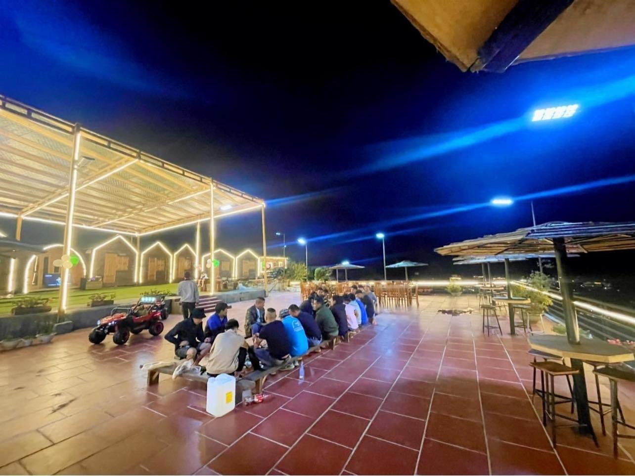 Homestay Thach Gia Trang Sapa Exteriör bild